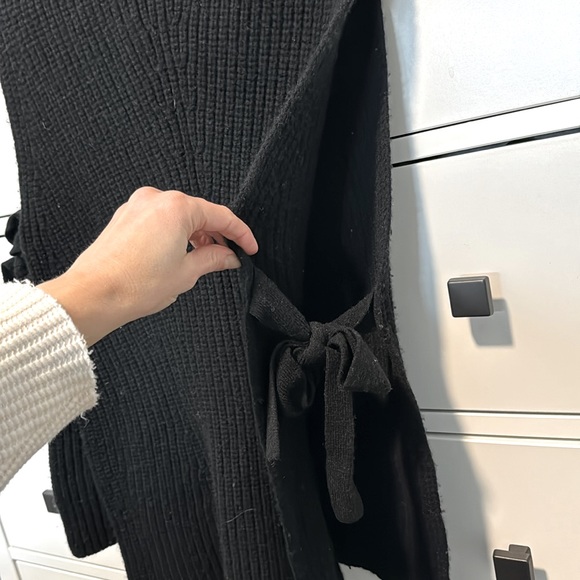 Kit and Ace Cashmere Vest/turtleneck - Picture 4 of 6